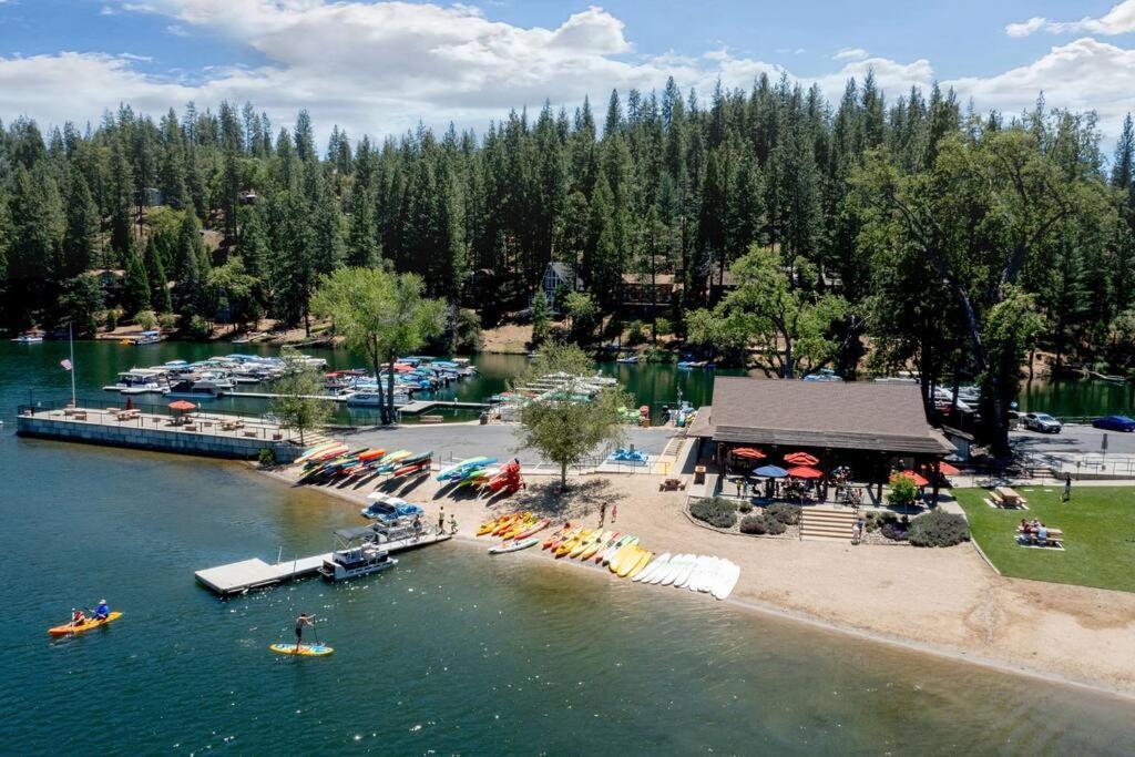 New Luxury Lake House In Pine Mountain Lake Close To Yosemite! Perfect For All Seasons! Great For Retreats, Getaways, Celebrations, And More! Groveland Exterior foto